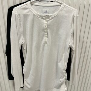 Bundle - 5 maternity/breastfeeding tops size M/L